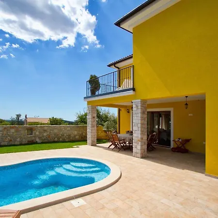 Holiday home Yasmine