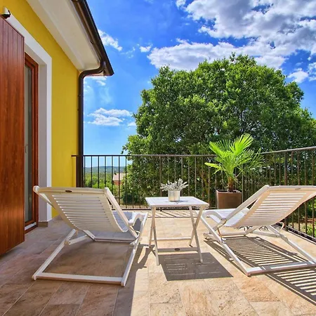Yasmine Holiday home
