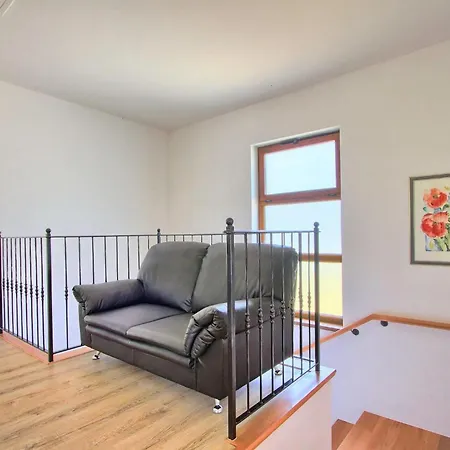 Yasmine 度假居 罗维尼