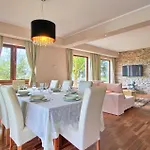 Yasmine Tatil Evi *